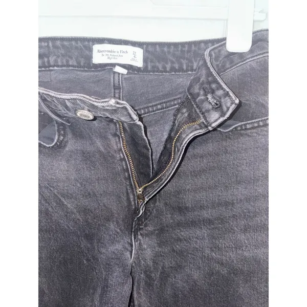 Abercrombie‎ & Fitch Curve Love 90s Relaxed Jean High Rise Black 27 4R Raw Hem - Image 6