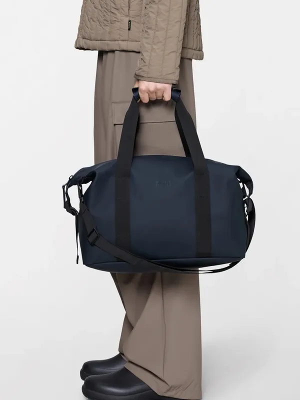 NWT Rains Hilo Weekend Overnight Bag size small waterproof Navy - Image 5