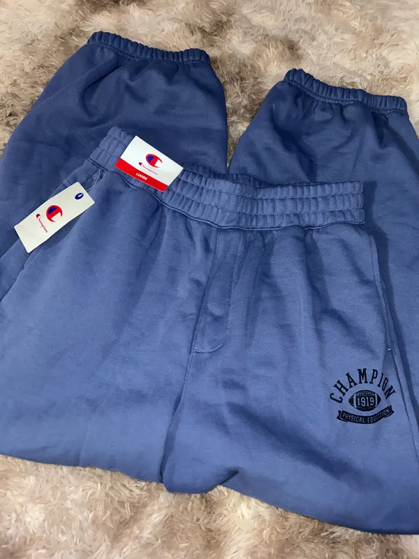 LIMITED Champion Baggy Cropped Phys Ed Joggers - Image 6