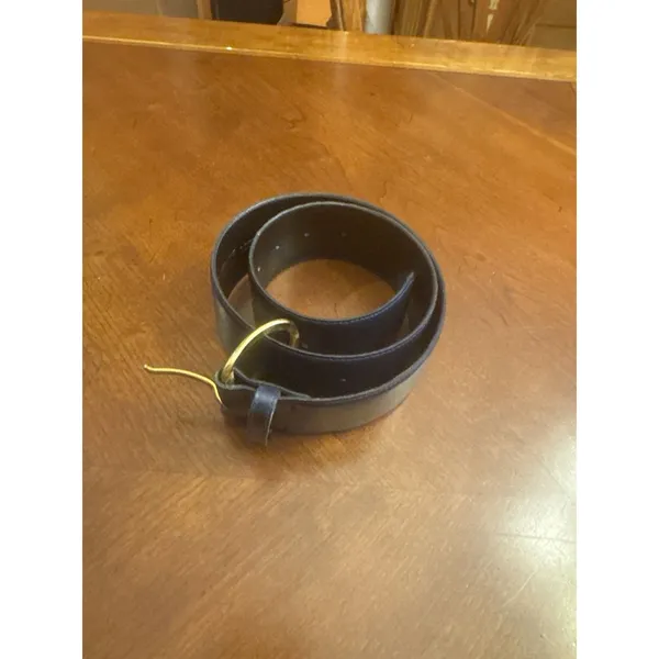 Accessory Lady Navy Blue Leather Belt Size M with Gold Tone Accent Buckle - Image 4