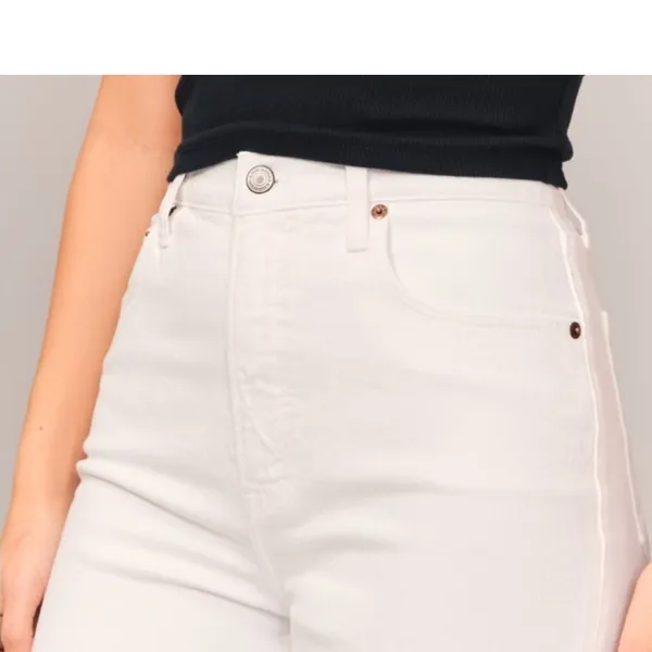 Abercrombie & Fitch High-Rise Straight Leg Jeans in White - Image 5
