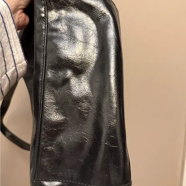 Liz Claiborne Black Shoulder Bag - Image 7