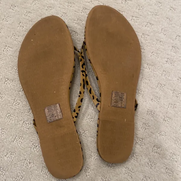 🔴Deltan leopard print sandals Size 9.5 - Image 3