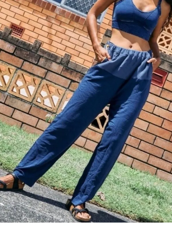 FREE PEOPLE MOVEMENT Surfside Joggers in Navy - Image 2