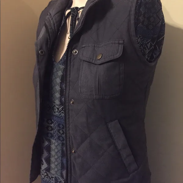 MAGELLAN Outdoors 🛍 BLACK SPORTS VEST SIZE S🛍LINED INSIDE - Image 6