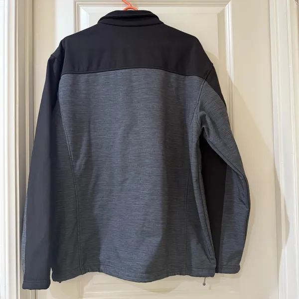 New Balance Men's Performance Jacket in Black and Gray - Image 5