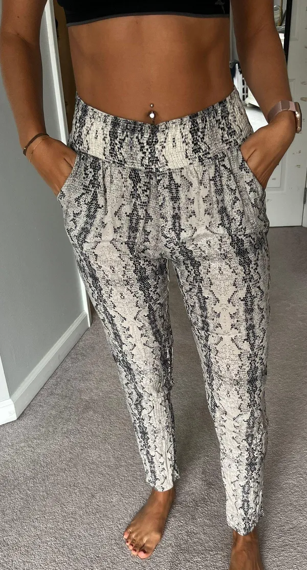 Snake Pants Black - Image 4
