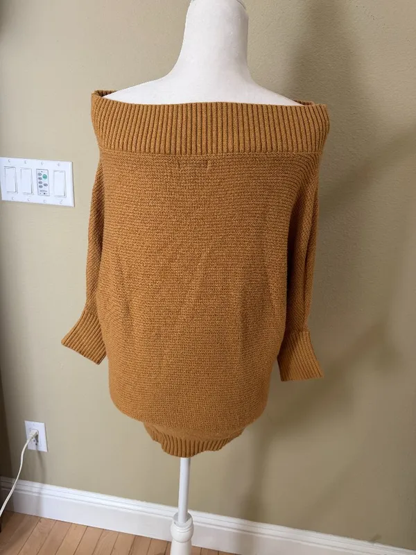 TCEC Ribbed Off Shoulder Soft Sweater 3/4 Length Sleeve Gold Size Medium - Image 2