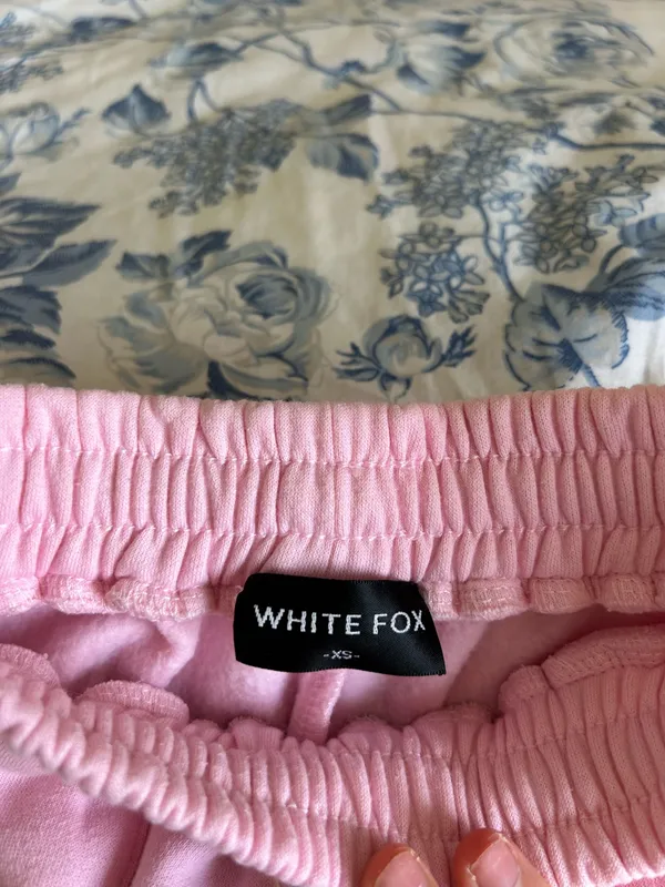 White fox joggers - Image 3