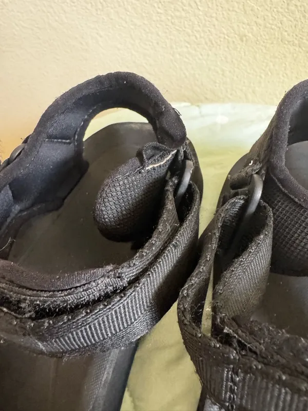 Teva Black Strap Sandals Womens size 8 - Image 7