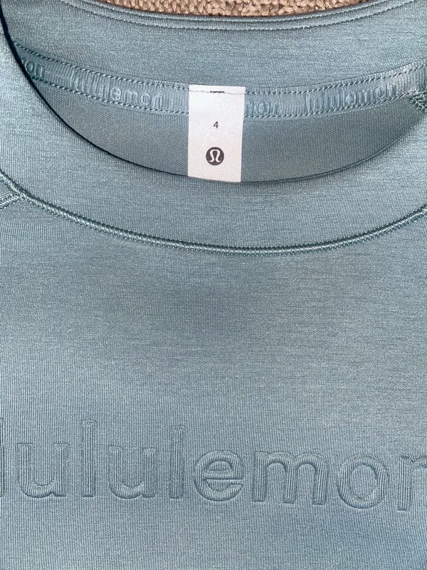 Lululemon Smooth Spacer Crew - Image 4