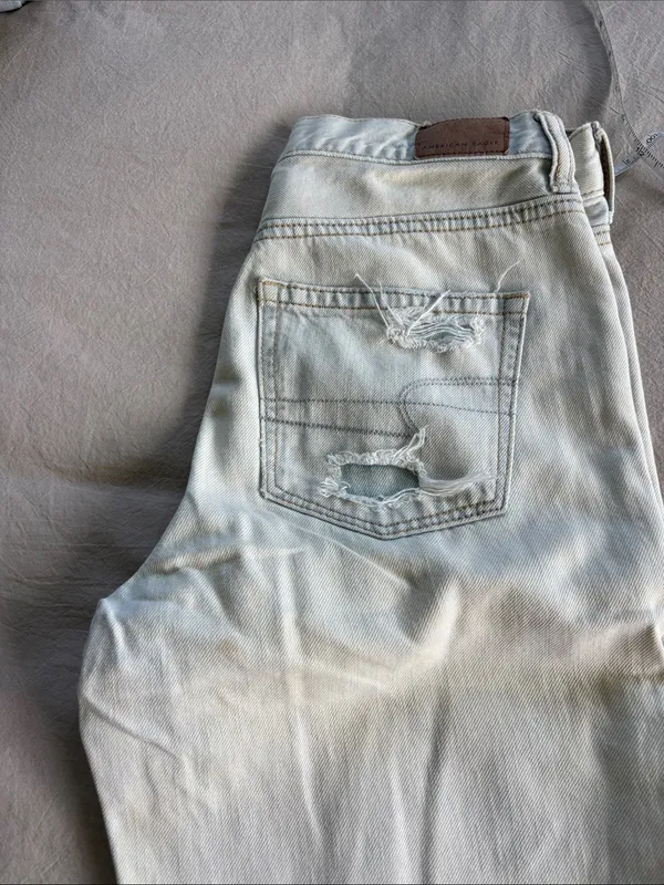 American Eagle Light Wash Mom Jeans - Image 8