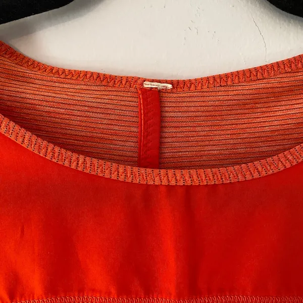 Lululemon Coral Orange Fast Track Short Sleeve Tee Athleisure Women's size 2 - Image 4