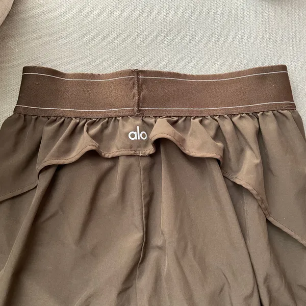 Alo Yoga Match Point Short Expresso S - Image 5