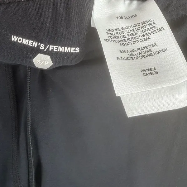 Mountain Hardwear women’s black wide leg cropped drawstring lounge pant size S - Image 2