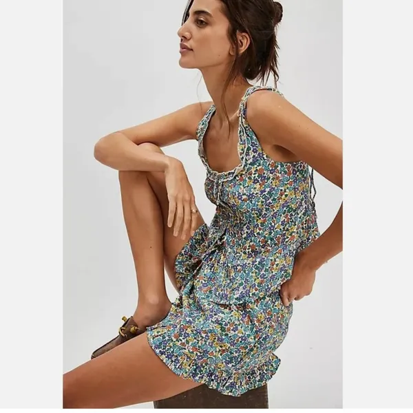 NEW $148 Free People Ellia Primary Floral Ellia Printed Smocked Ruffle Set 2pcs - Image 3