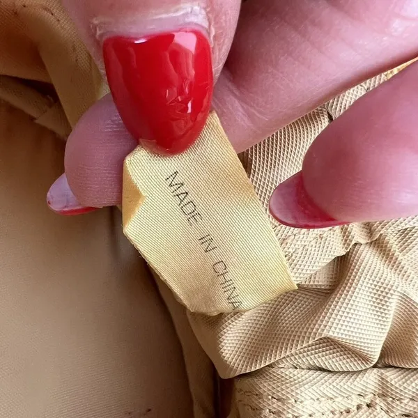 Organza by Givenchy Parfums Gold Train Case Zip‎ Around Bag Toiletry Barrel Bag - Image 11