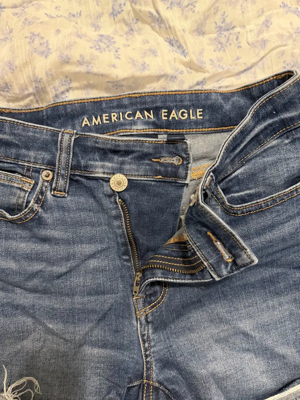 American Eagle Shorts - Image 2