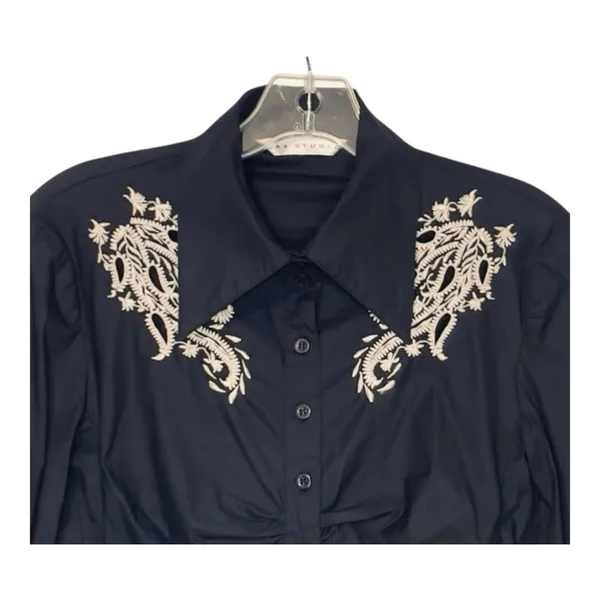 Max Studio Black Embroidered Shirt size M - Image 5