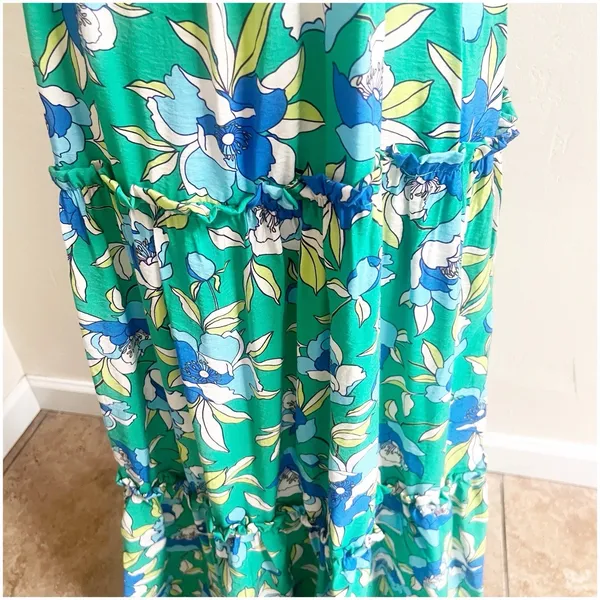 Monteau Los Angeles Floral Tiered Maxi Dress Green Size Large V-Neck Bohemian - Image 9
