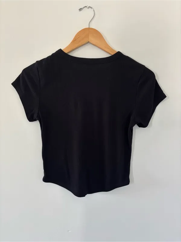 Ultralite Black Fitted T-shirt - Image 2