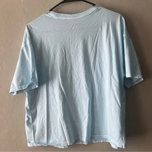 American Eagle Light Blue Budweiser Cropped T Shirt Size Large - Image 3