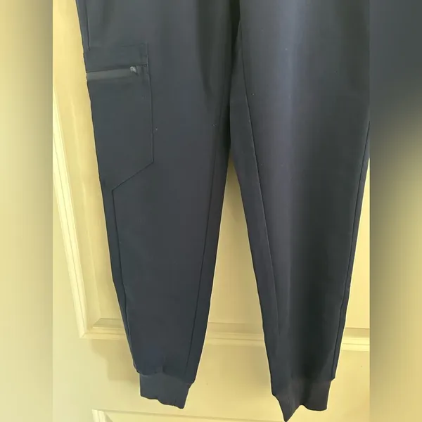 Figs Women’s Zamora 2.0 Jogger Scrubs Pants Technical Collection - Image 3