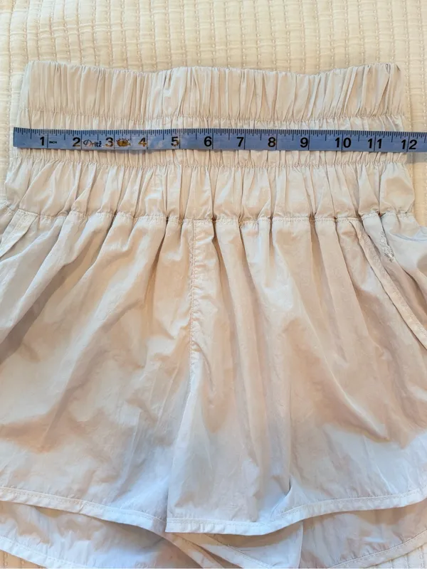 FP Movement Smocked Waist White Women’s Athletic Running Shorts Size Small - Image 7