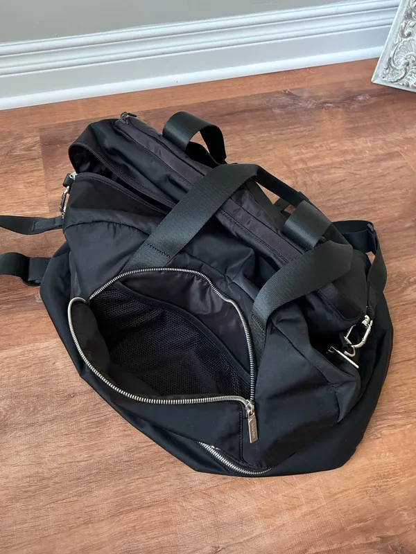Lululemon City Adventurer Duffle Travel Bag 29L - Image 14