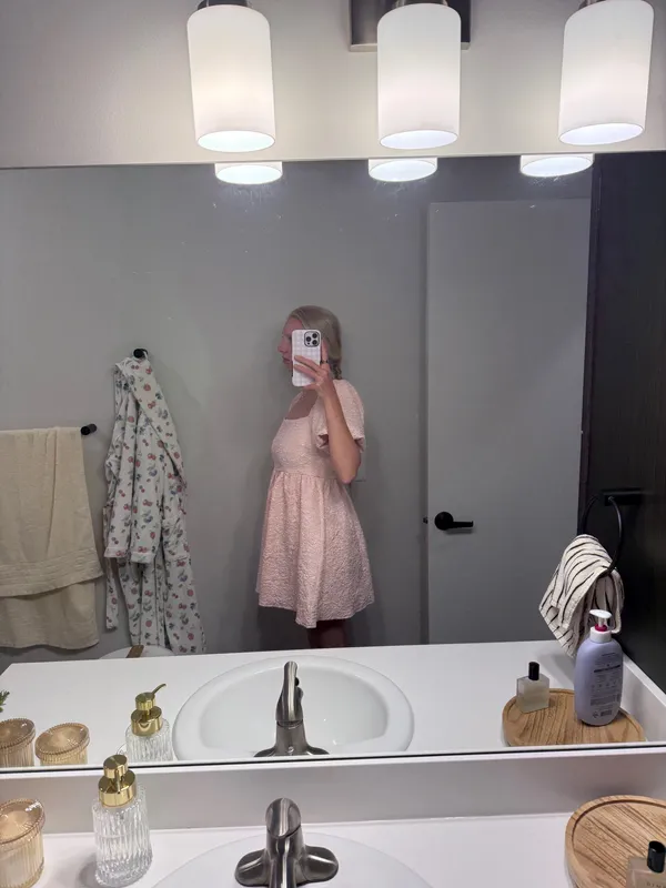 Four Sisters Boutique Pink dress - Image 2