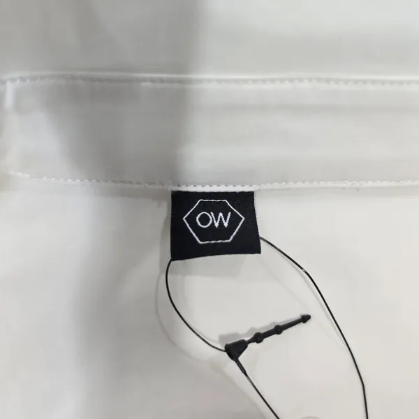OW Collection Bella Crop Shirt in White Size M - Image 6