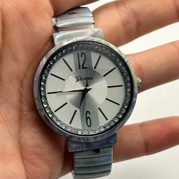 Geneva Pastel Iridescent Watch with Crystal-accented Bezel Working New Battery - Image 8