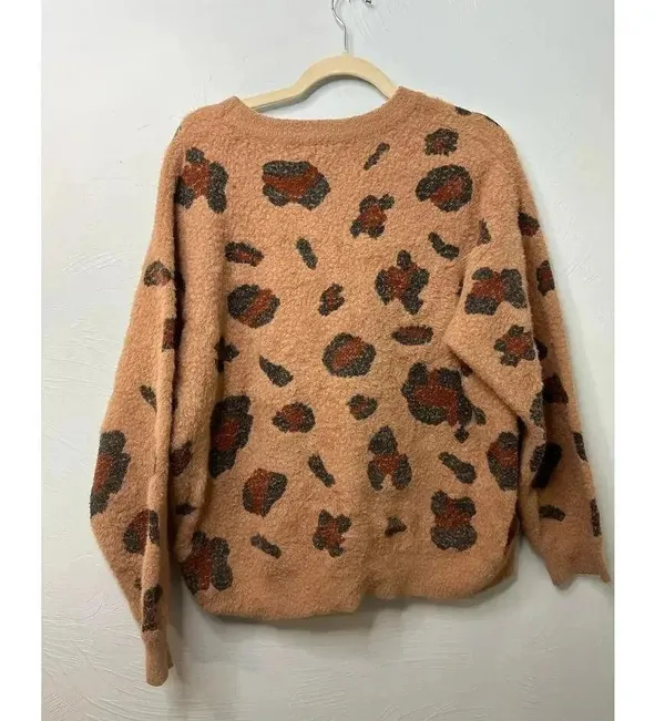 Simply Southern Leopard Crewneck Sweatshirt Size Large Animal Print Warm Soft - Image 2