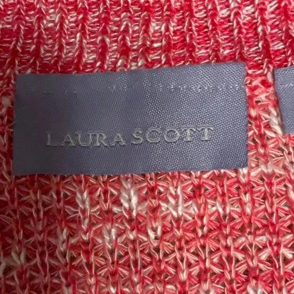 LAURA Scott - Image 3