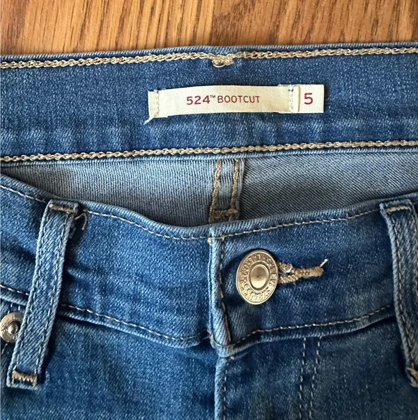Levi’s Jeans Bootcut - Image 2