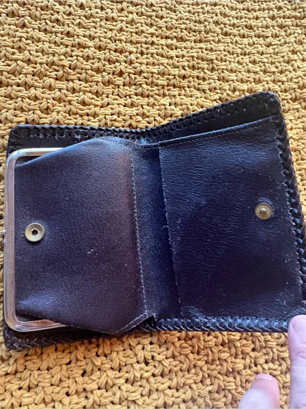 Handmade Vintage Tooled Leather Floral Kiss Lock Wallet Coin Purse - Image 3