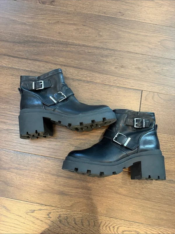 Circus by Sam Edelman Platform Biker Booties Black Leather - Size 8 - C61-147 - Image 2