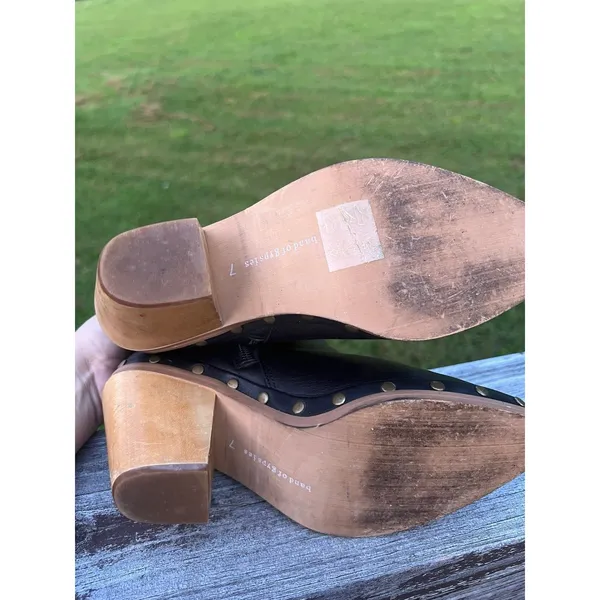 Band of Gypsies Studded Heel Side Zip Wood Heel Ankle Boots Sz 7 - Image 6