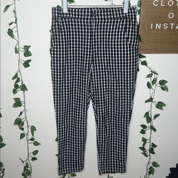 Hollister Plaid Stretchy Straight Leg Pants - Image 2