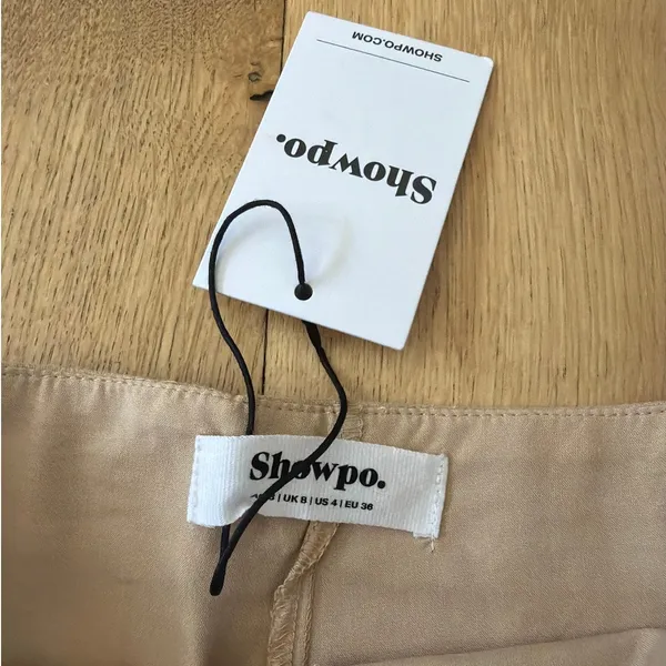 Showpo Skort Patch Pockets Size US4 Tan - Image 4