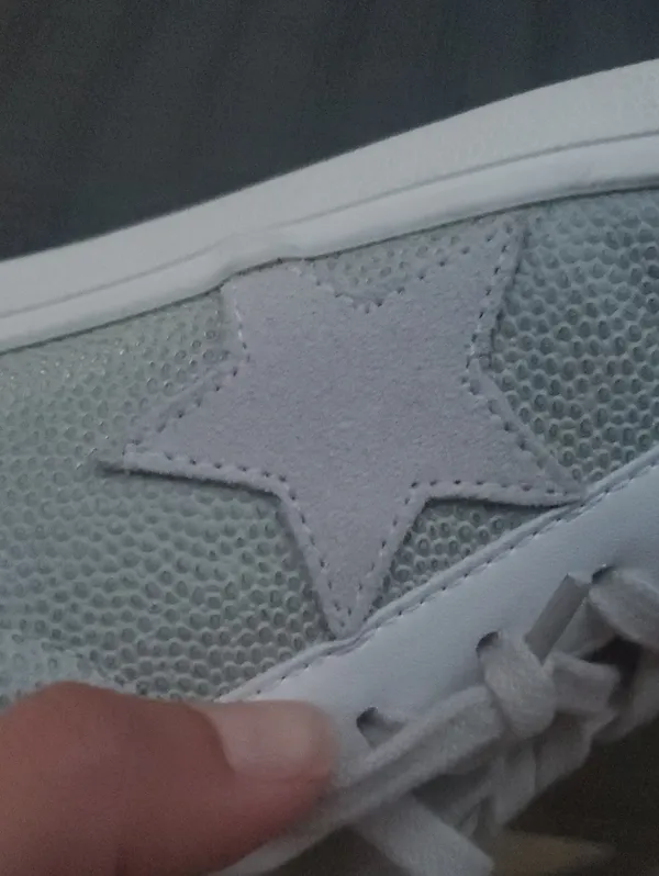 Vintage Havana White Star Detail Low-Top Women's Sneaker Size 7 - Image 4