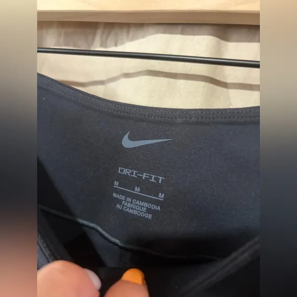 Nike yoga pants - Image 3