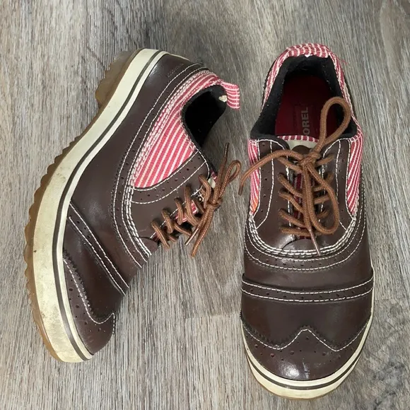 Sorel Tivoli Low Top Waterproof Shoes Size 8 - Image 2