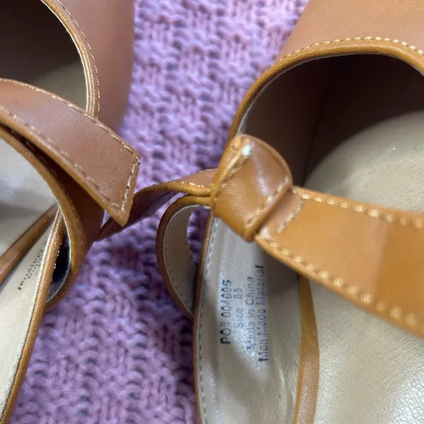 Shoes women . New ,Elegant Brown Mules with Pointed Toe and Low Heel - Image 5