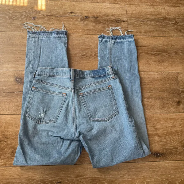 Abercrombie 90s Mid-Rise Straight Jeans - Image 5