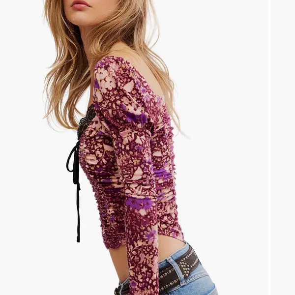 Free People Boho Sweetheart Feminine Purple Floral Long Sleeve Top NWT Medium - Image 4