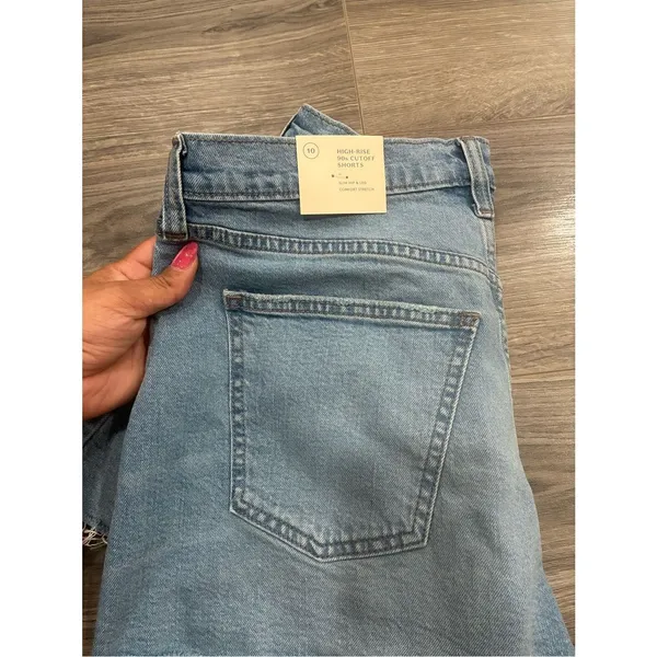 Universal Thread Light Blue Denim Cutoff Shorts with Frayed Hem - Image 3