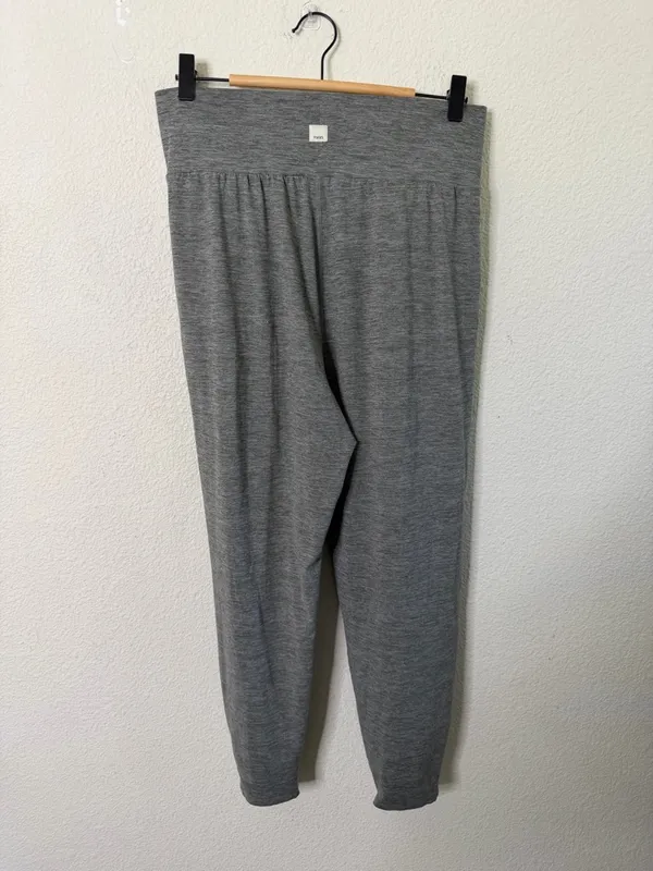 Vuori Lux At‎ Ease Pants Heathered Grey Womens Size M - Image 3