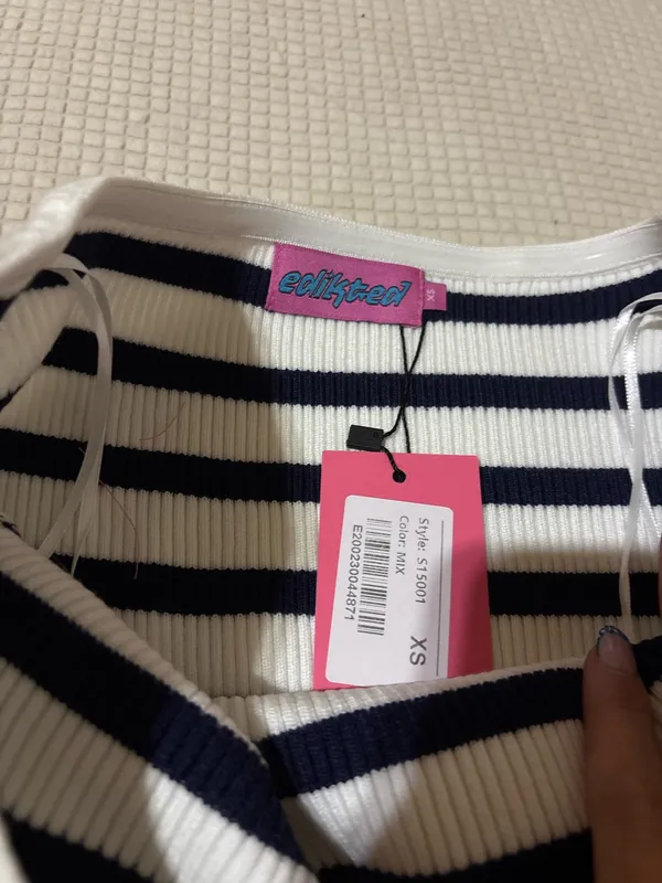 Edikted Top Long Sleeve Crop - Image 2
