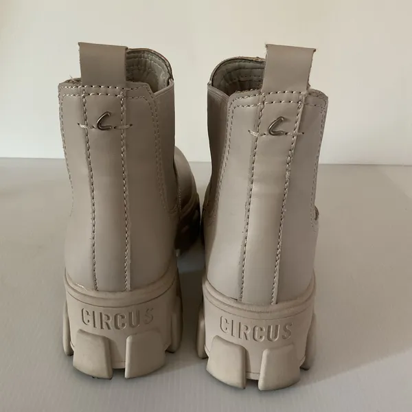 Circus by Sam Edelman NY Beige Platform Chelsea Boots Women’s Sz 6.5 Chunky Sole Ankle Booties - Image 6